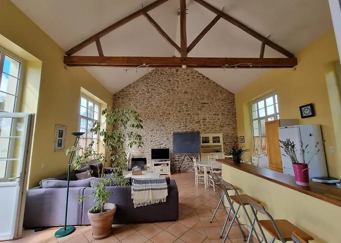 La Recreation _ Ancienne Ecole De 1850 Renovee En 게스트하우스 미실락